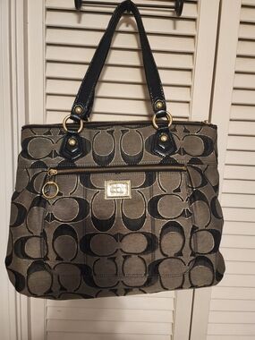 Coach Shoulder Bag in Black and Brown Signature Jacquard
